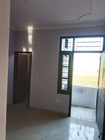 Room in 2 BHK Apartment at Penta Homes, Vip Road – for Rent