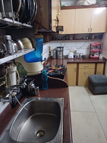 Master Bedroom in 2.5 BHK Apartment at Paschim Vihar – for Rent