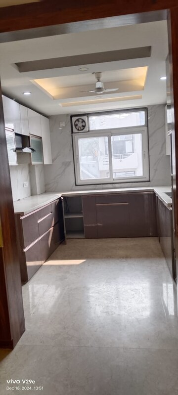 Kitchen in 3 BHK Builder Floor at Kohli One Malibu Town, Sector 47 – for Rent