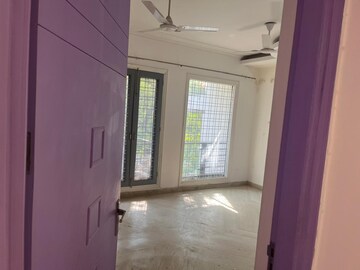 Room in 3 BHK Builder Floor at Kohli One Malibu Town, Sector 47 – for Rent