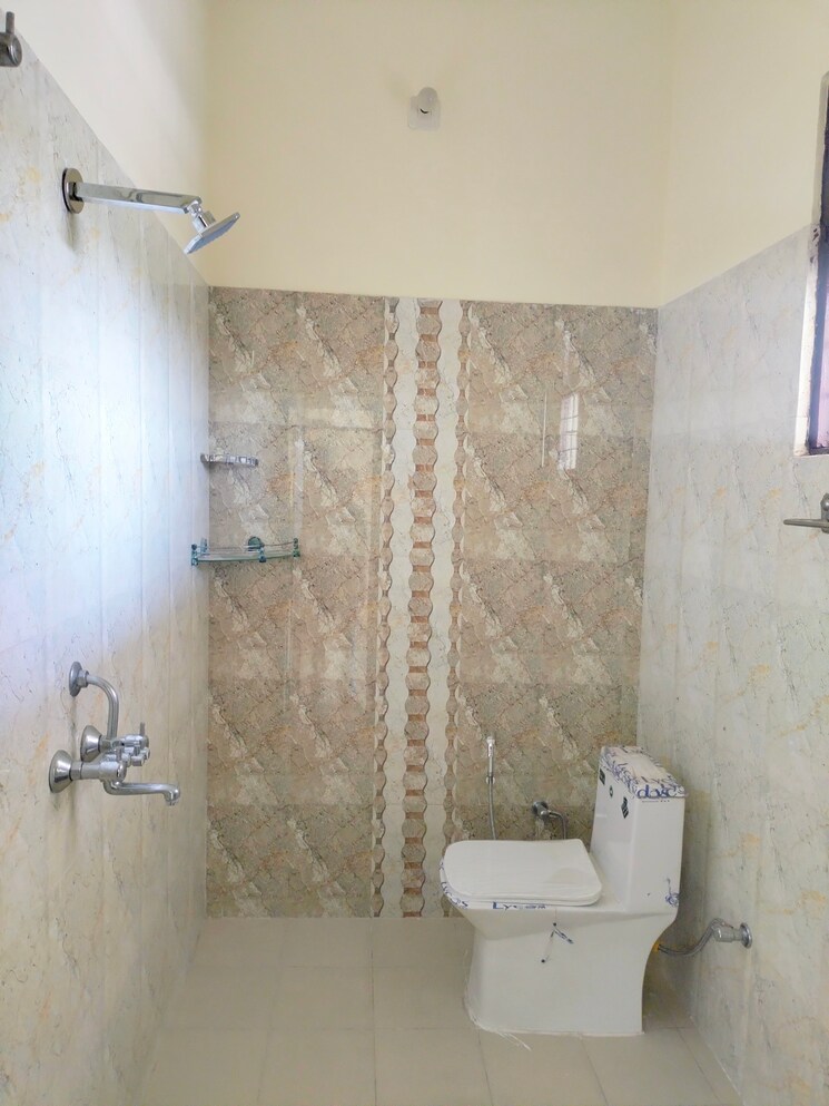 Bathroom, sikka-kimaya-greens-dehradun 3 Bedroom 1700 Sq.Ft. Builder Floor In Gms Road Dehradun 8180406