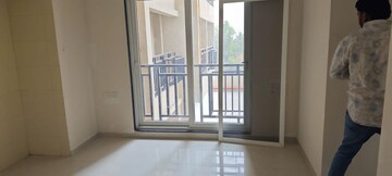 Room in 1 BHK Apartment at Raunak Bliss B1, Ghodbunder Road – for Rent