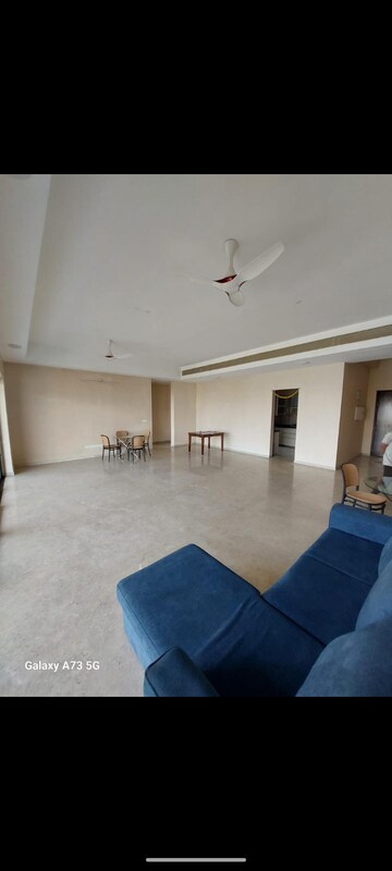 Room in 4 BHK Apartment at LnT Emerald Isle Phase II, Powai – for Rent