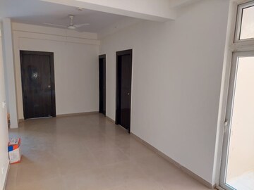 Room in 3 BHK Apartment at Mahagun Mywoods, Sector 16c Greater Noida – for Rent