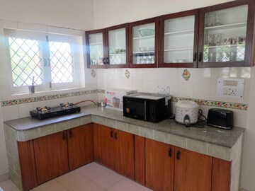 Kitchen in 3 BHK Builder Floor at Doon Trafalgar, Kishanpur – for Sale