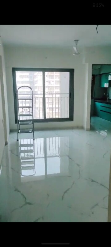 Room in 3 BHK Apartment at Shree Kaveri Heights, Ghatkopar East – for Rent