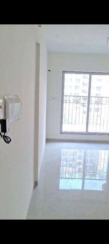 Room in 2 BHK Apartment at Vaibhavlaxmi East Syde, Ghatkopar East – for Rent