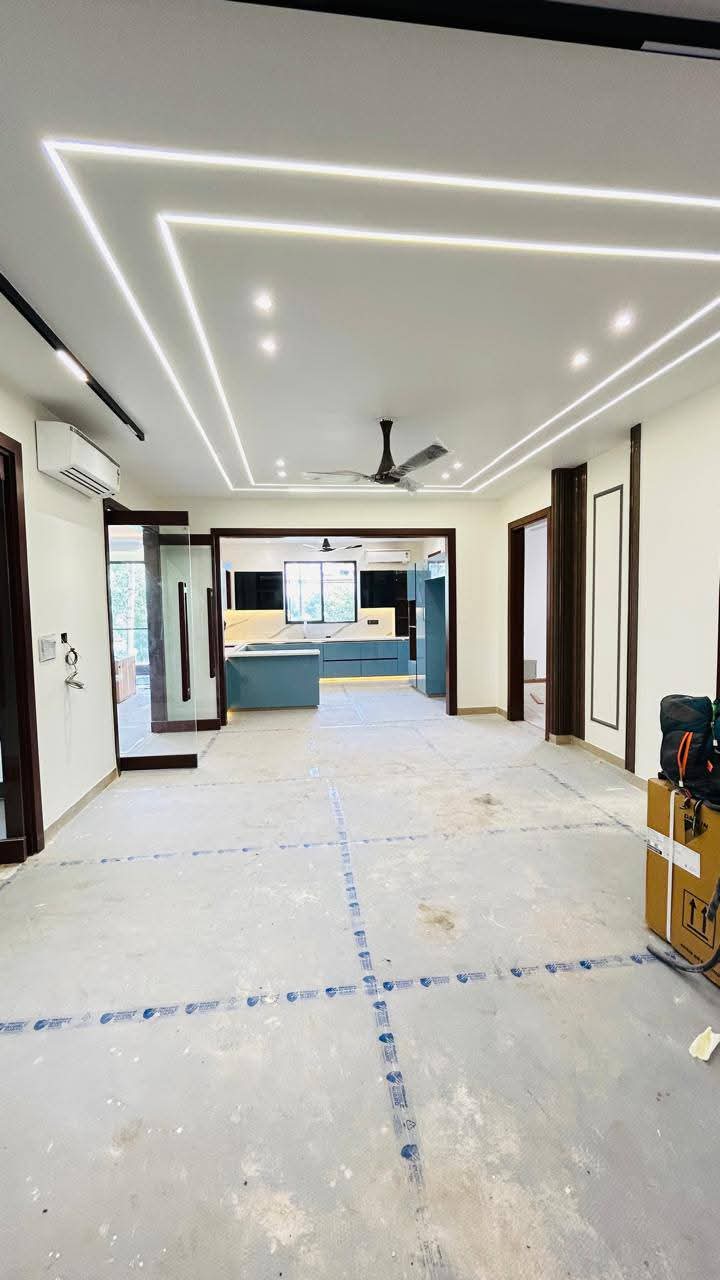 3 BHK + Servant Room Apartment For Sale in Emaar The Palm Drive-The Premier Terraces