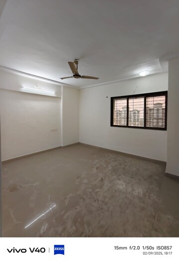 Room in 3 BHK Apartment at Gahlot Majesty and Avenue CHS, Nerul – for Rent
