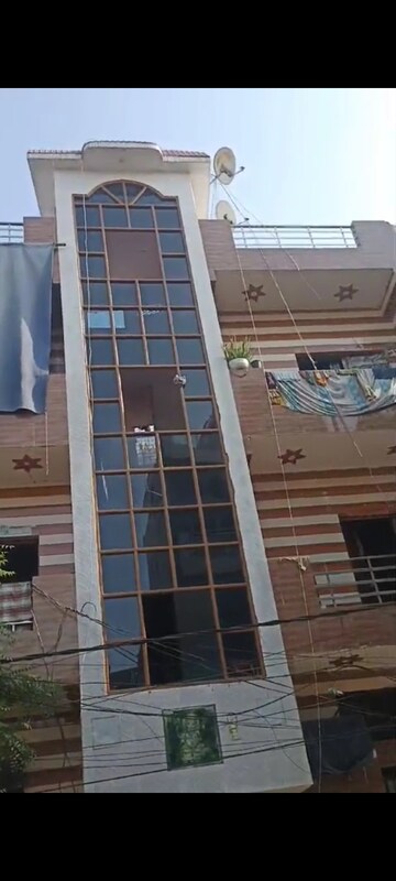 Staircase in 6+ BHK Independent House at Anand Vihar – for Sale
