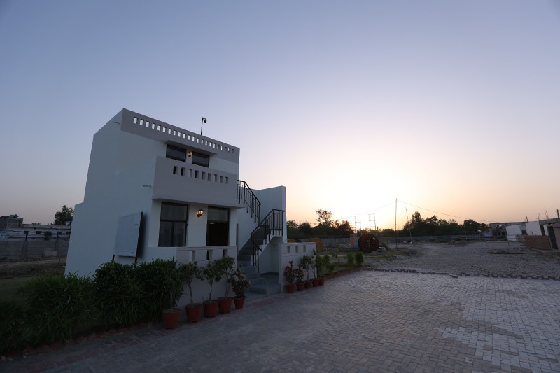 4 BHK + Extra Room Builder Floor For Sale in Halwasiya Shivlar Sambandh