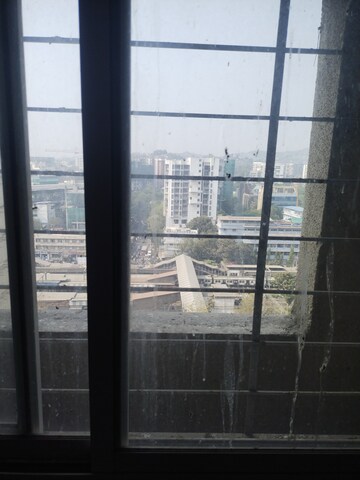 Room in 1 BHK Apartment at Ghatkopar East – for Rent