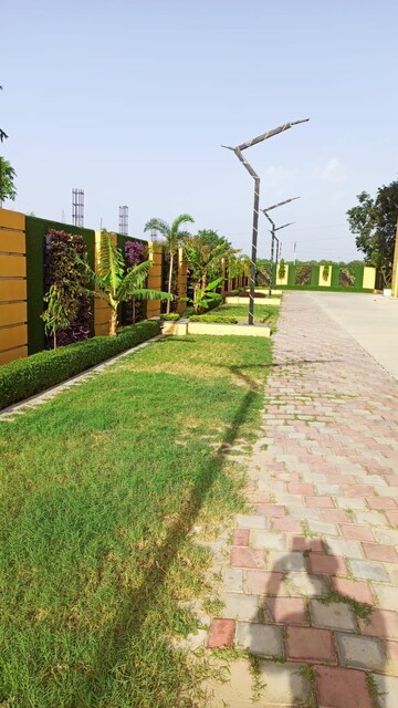 Parking in 3 BHK Apartment at Neelkanth Dreamz, Raebareli Road – for Sale