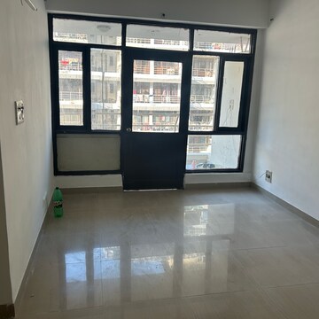 Room in 2 BHK Apartment at TDI City Kingsbury, Sector 61 – for Rent