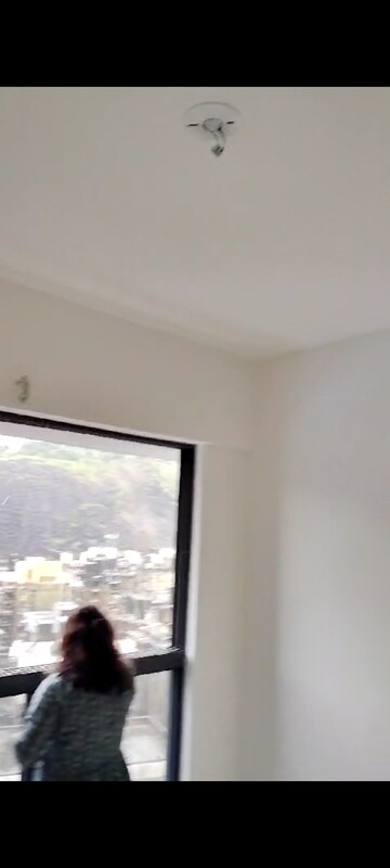Room in 1 BHK Apartment at Godrej Urban Park, Chandivali – for Rent