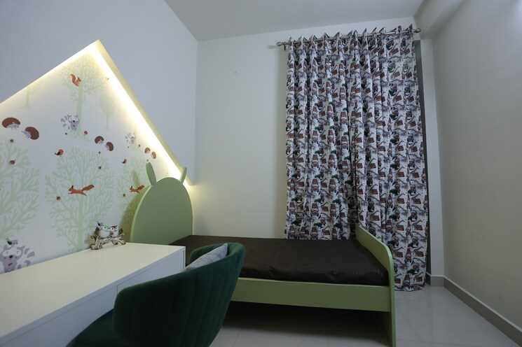 Bedroom, halwasiya-shivlar-sambandh 4 Bedroom 645 Sq.Ft. Apartment In Sultanpur Road Lucknow 8180558