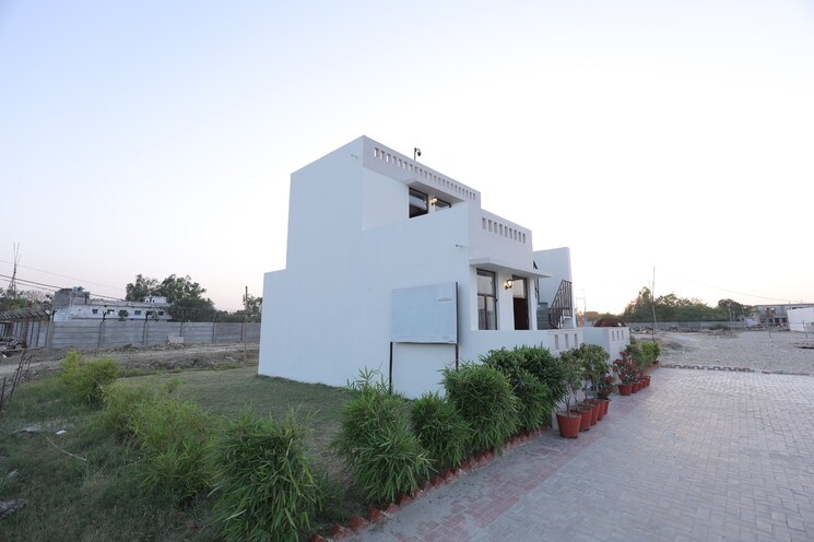 Exterior View, halwasiya-shivlar-sambandh 6+ Bedroom 1290 Sq.Ft. Villa In Sultanpur Road Lucknow 8180567