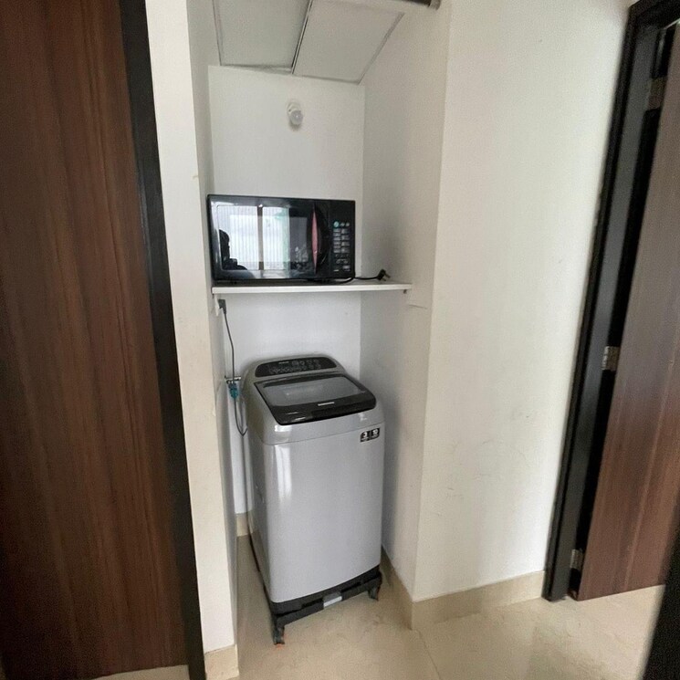 Bathroom, nirmal-lifestyle-residency-chs-ltd 1 Bedroom 650 Sq.Ft. Apartment In P&t Staff Colony Mumbai 8180590