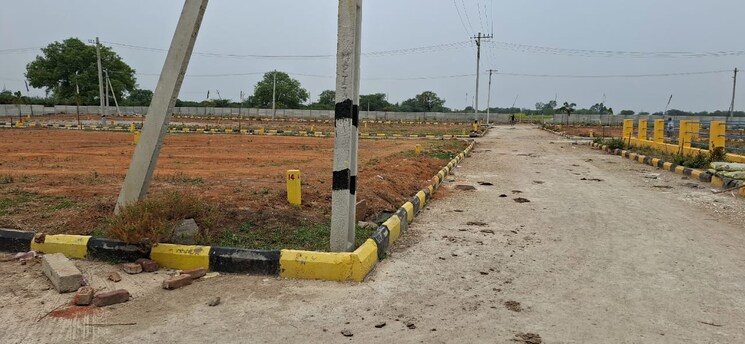 Garden, veltur  147 Sq.Yd. Plot In Veltur Sadashivpet 8180610