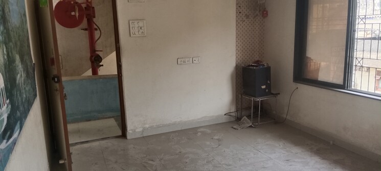 Room, thane west 1 Bedroom 525 Sq.Ft. Apartment In Thane West Thane 8180642