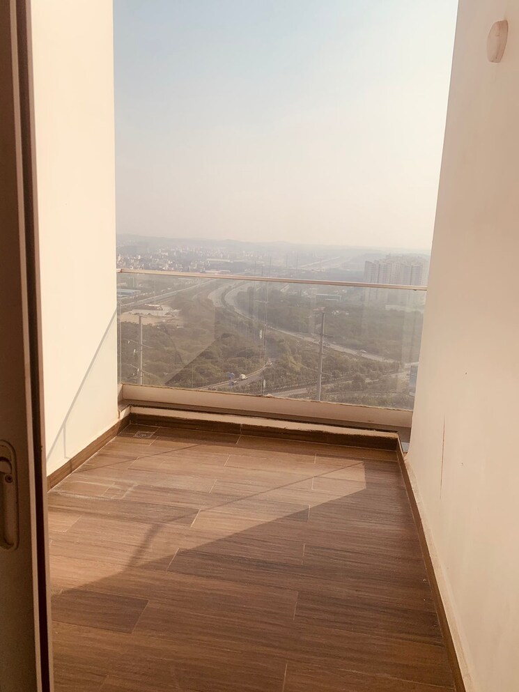 Room, jayabheri-the-summit 3 Bedroom 2075 Sq.Ft. Apartment In Narsingi Hyderabad 8180655