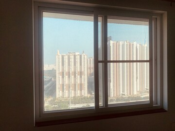 Room in 3 BHK Apartment at Jayabheri The Summit, Narsingi – for Sale