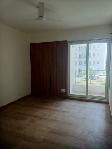 Room in 4 BHK Apartment at The 3C Lotus Panache, Sector 110 – for Rent