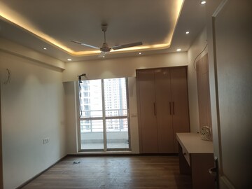 Room in 4 BHK Apartment at The 3C Lotus Panache, Sector 110 – for Rent