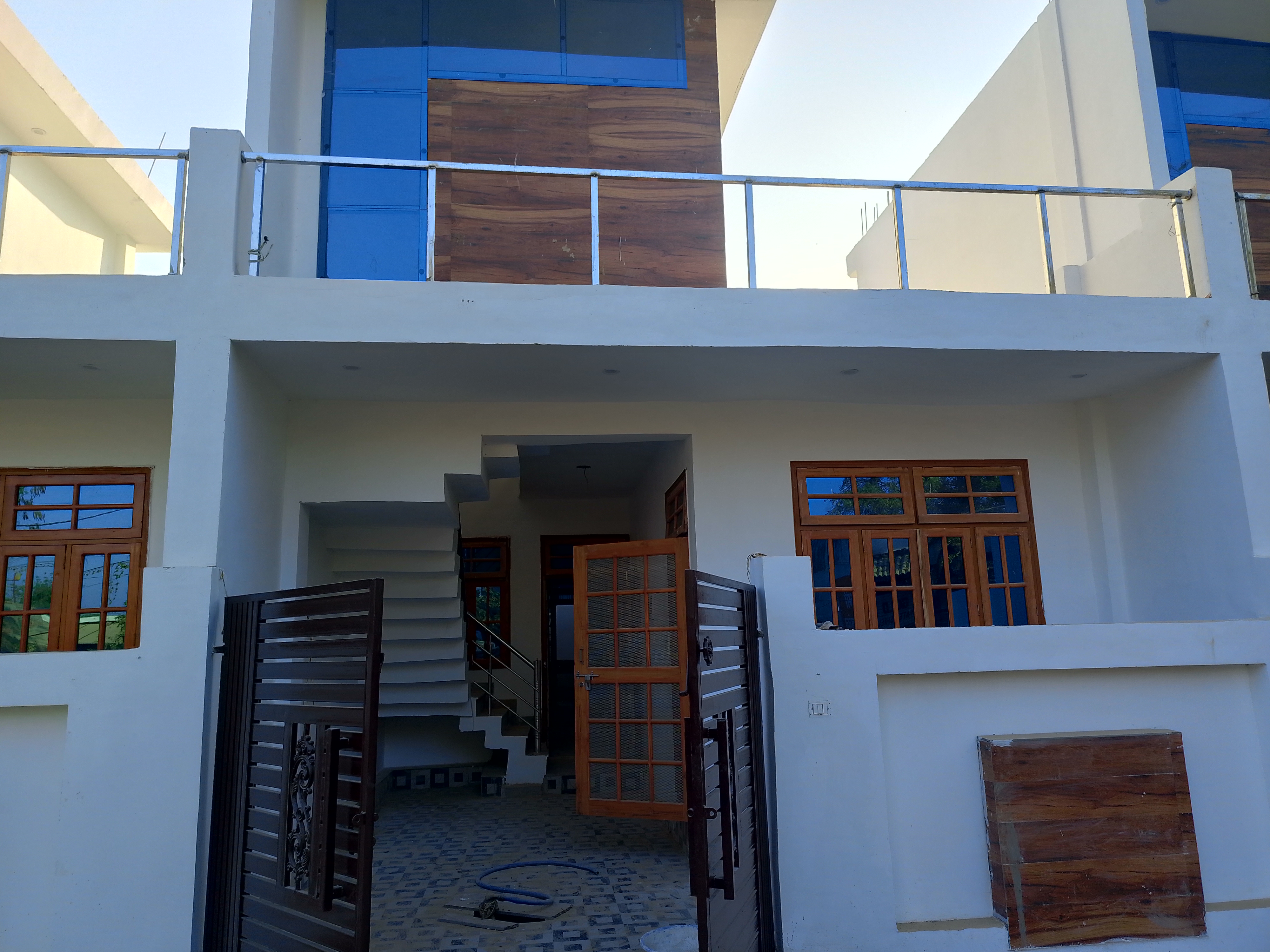 3 BHK + Pooja Room,Servant Room,Study Room,Extra Room 1250 Sq.Ft. Independent House in Anee Shakti Apartment