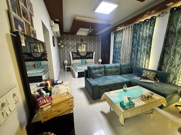 Living Room, rwa-apartments-sector-41 5 Bedroom 180 Sq.Mt. Independent House In Sector 41 Noida 8180711