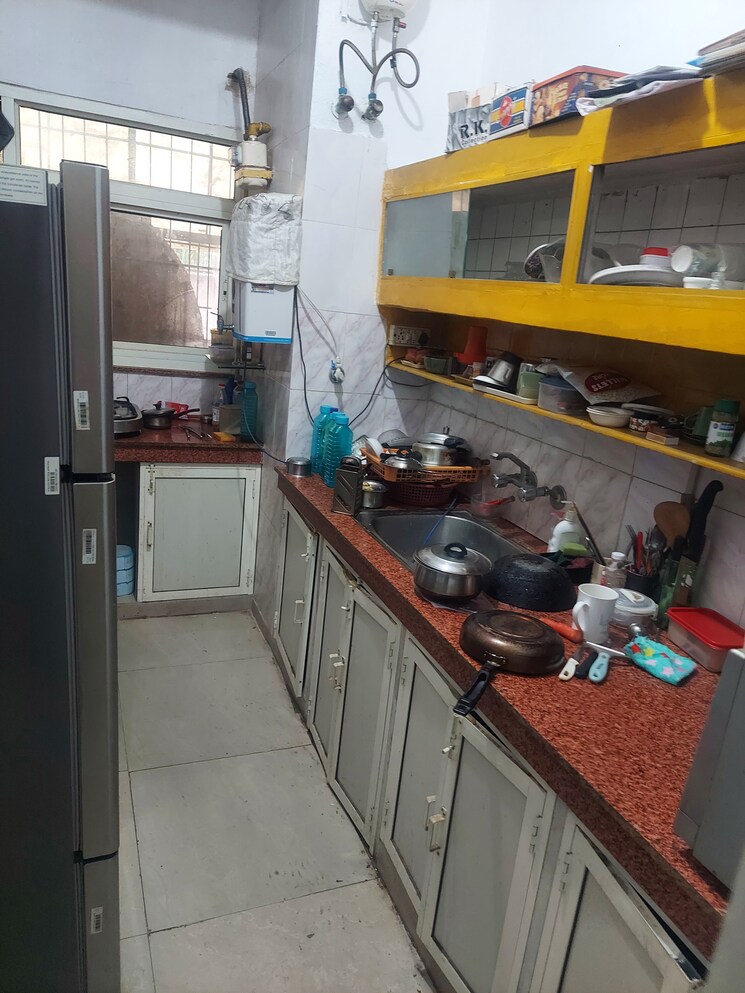 Kitchen, ip extension 3 Bedroom 1100 Sq.Ft. Apartment In Ip Extension Delhi 8180766