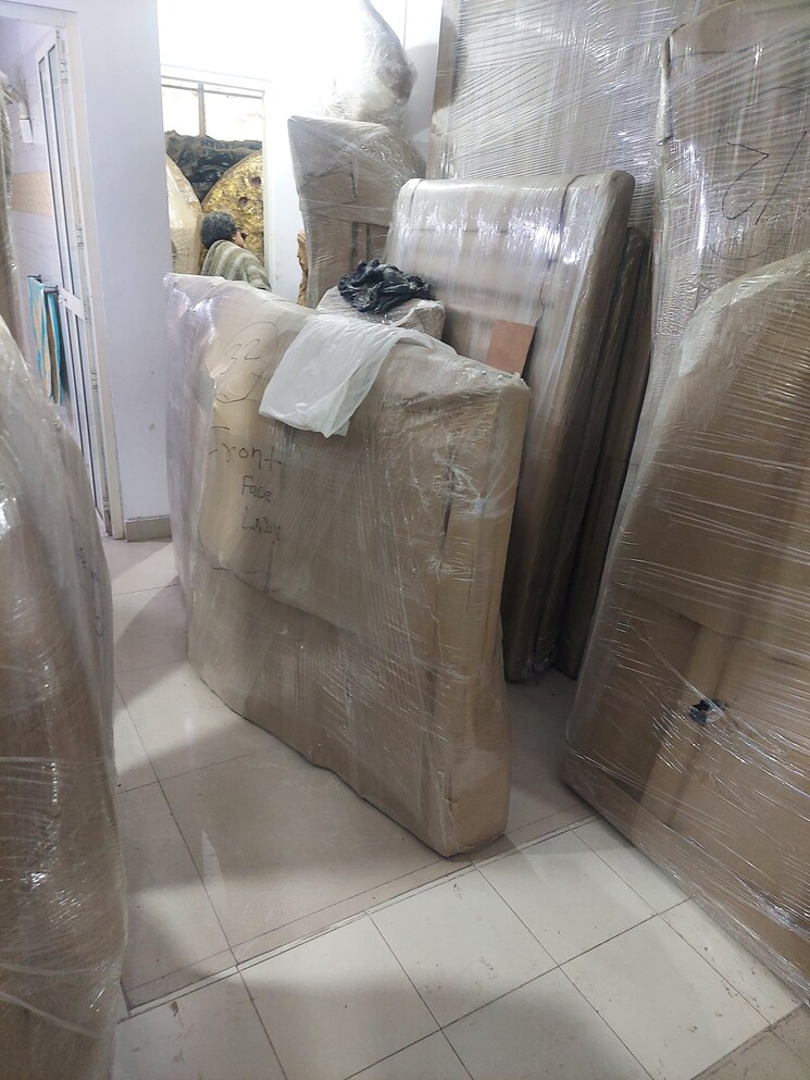 undefined, ip extension 3 Bedroom 1100 Sq.Ft. Apartment In Ip Extension Delhi 8180766