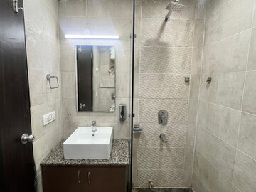 Bathroom in 1 BHK Builder Floor at Sector 24 – for Rent