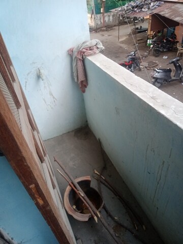 Balcony in 2 BHK Independent House at Aliganj – for Rent