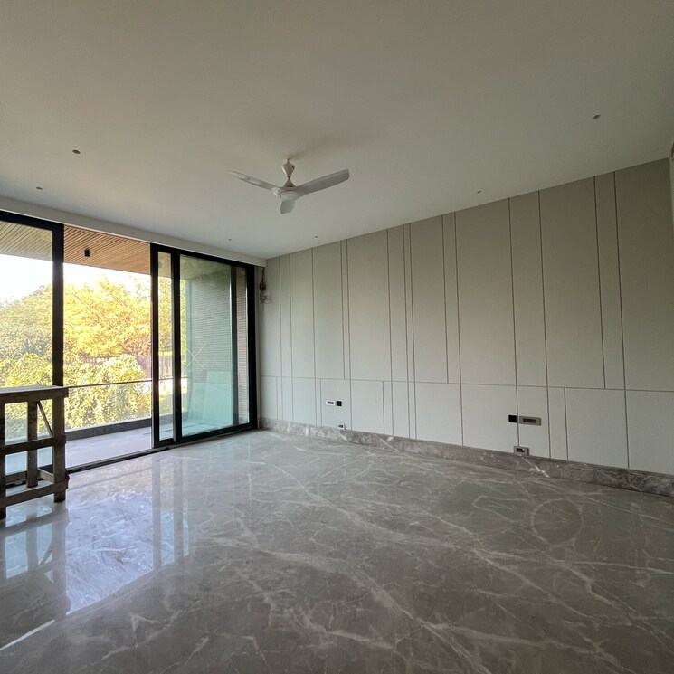 Room, chattarpur 5 Bedroom 2450 Sq.Yd. Villa In Chattarpur Delhi 8180804