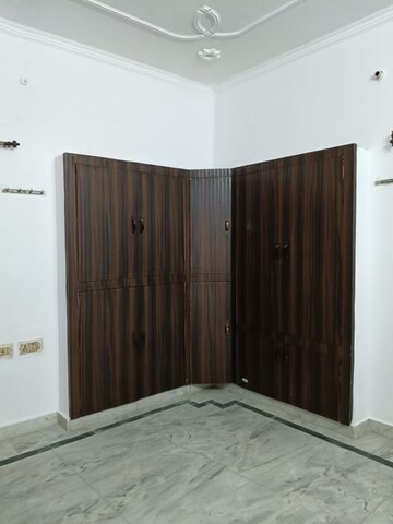 Room in 3 BHK Independent House at Vikas Nagar – for Rent