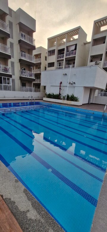 Swimming Pool in 3 BHK Builder Floor at Kondapur – for Rent