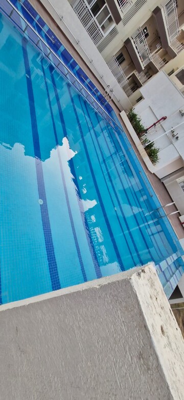 Swimming Pool in 3 BHK Builder Floor at Kondapur – for Rent