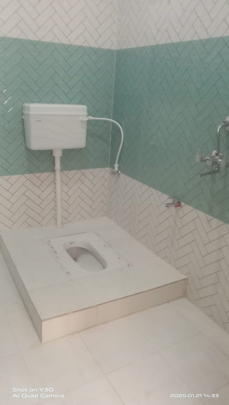 Bathroom, kursi road 2 Bedroom 1200 Sq.Ft. Independent House In Kursi Road Lucknow 8180870