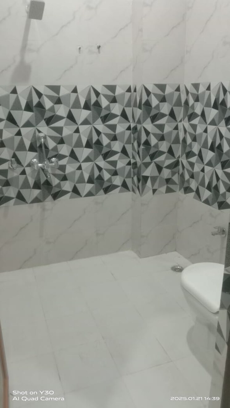 Bathroom, kursi road 2 Bedroom 1200 Sq.Ft. Independent House In Kursi Road Lucknow 8180870