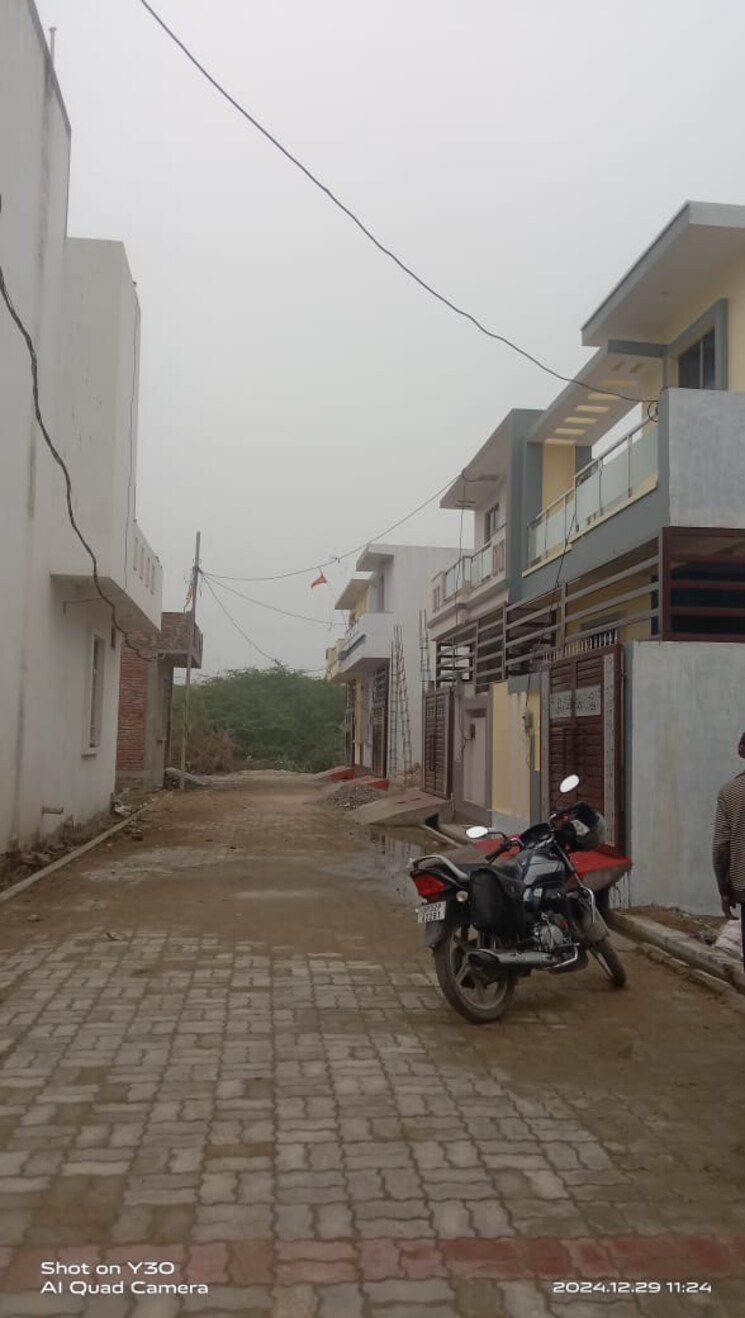  Parking, kursi road 2 Bedroom 1200 Sq.Ft. Independent House In Kursi Road Lucknow 8180870