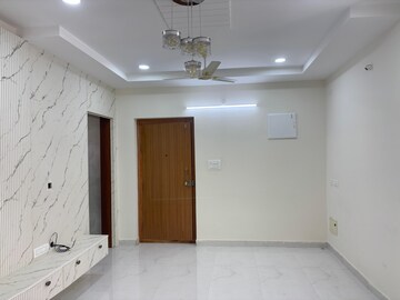 Room in 3 BHK Builder Floor at Kondapur – for Rent
