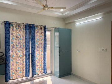 Bedroom in 3 BHK Builder Floor at Kondapur – for Rent
