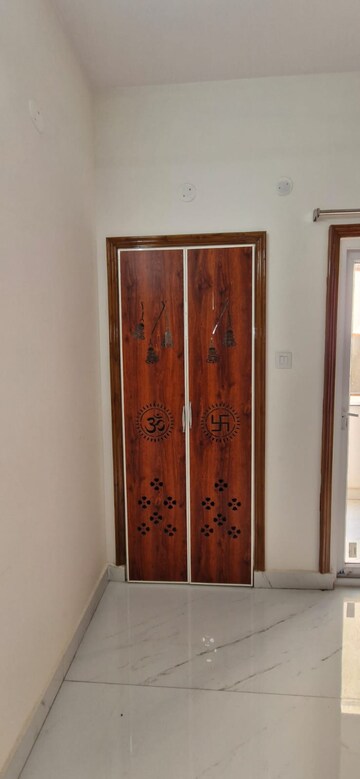 Furnished Amenities in 3 BHK Builder Floor at Kondapur – for Rent
