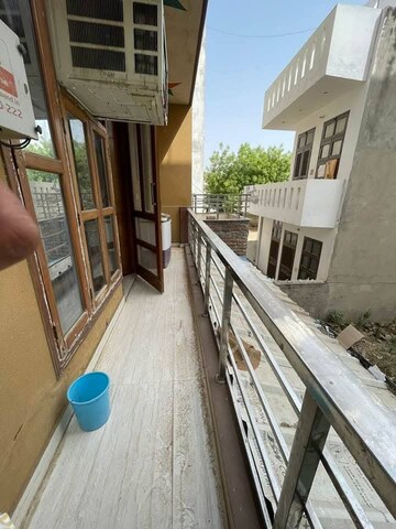 Balcony in 1 BHK Builder Floor at Sector 43 – for Rent