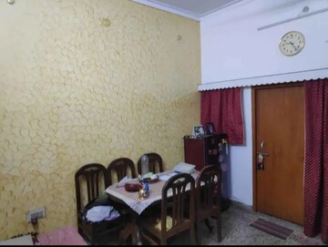 Living Room in 2 BHK Villa at Aliganj – for Rent