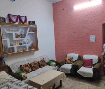 Living Room in 2 BHK Villa at Aliganj – for Rent