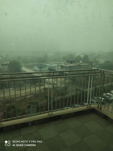 Balcony in 2.5 BHK Apartment at Migsun Ultimo, Omicron Iii Greater Noida – for Rent