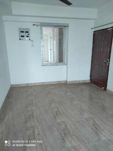 Room in 2.5 BHK Apartment at Migsun Ultimo, Omicron Iii Greater Noida – for Rent