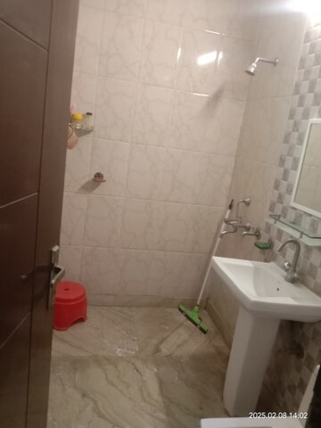 Bathroom in 3 BHK Builder Floor at Sector 42 – for Sale